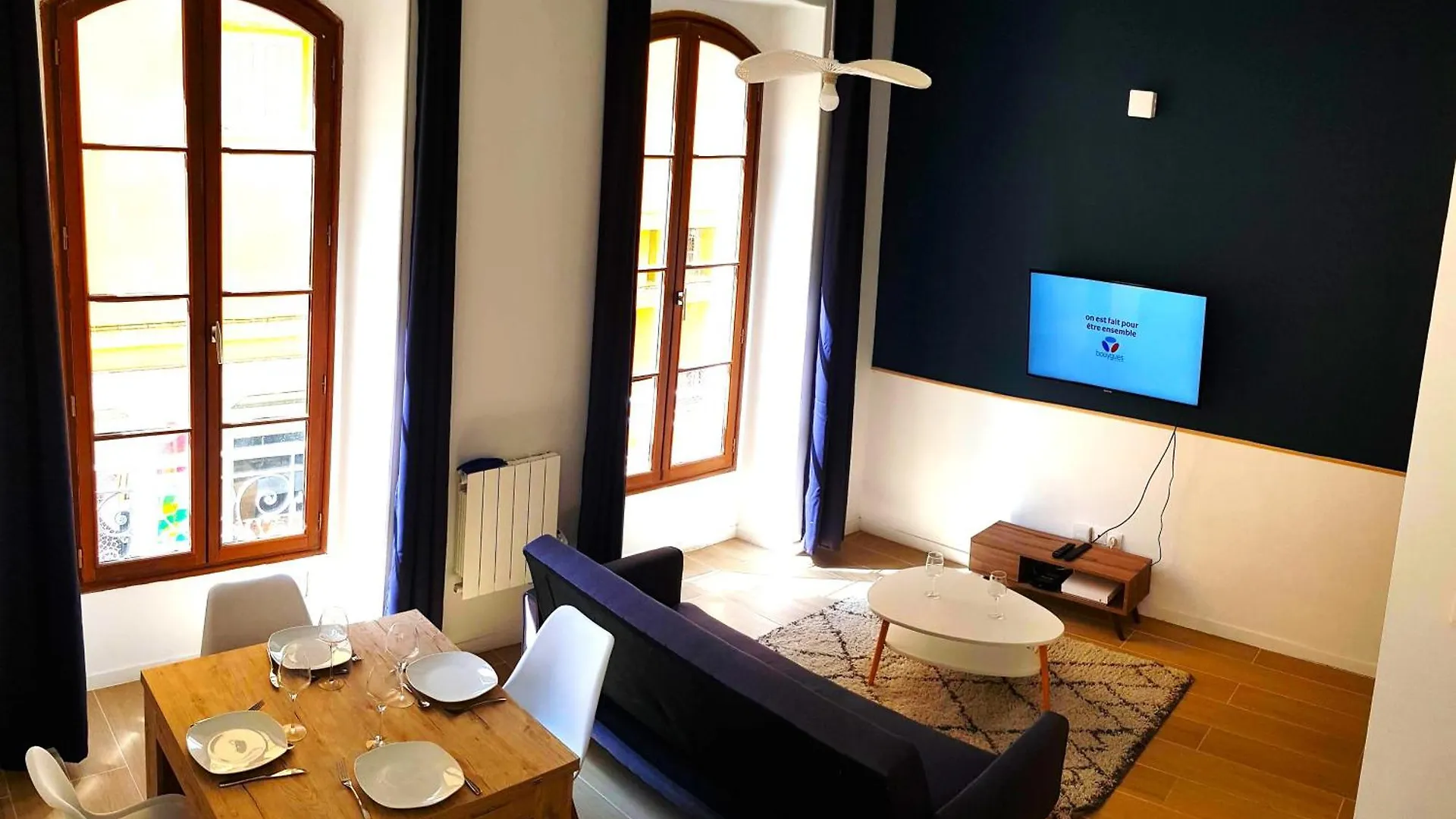 Big Flat - Le Cala - Hypercentre - 4 Chambres, 13 Personnes, Proche Plage Gare Et Parking, Wifi, Air Conditioning L Groupe L Business L Famille Nice Appartement