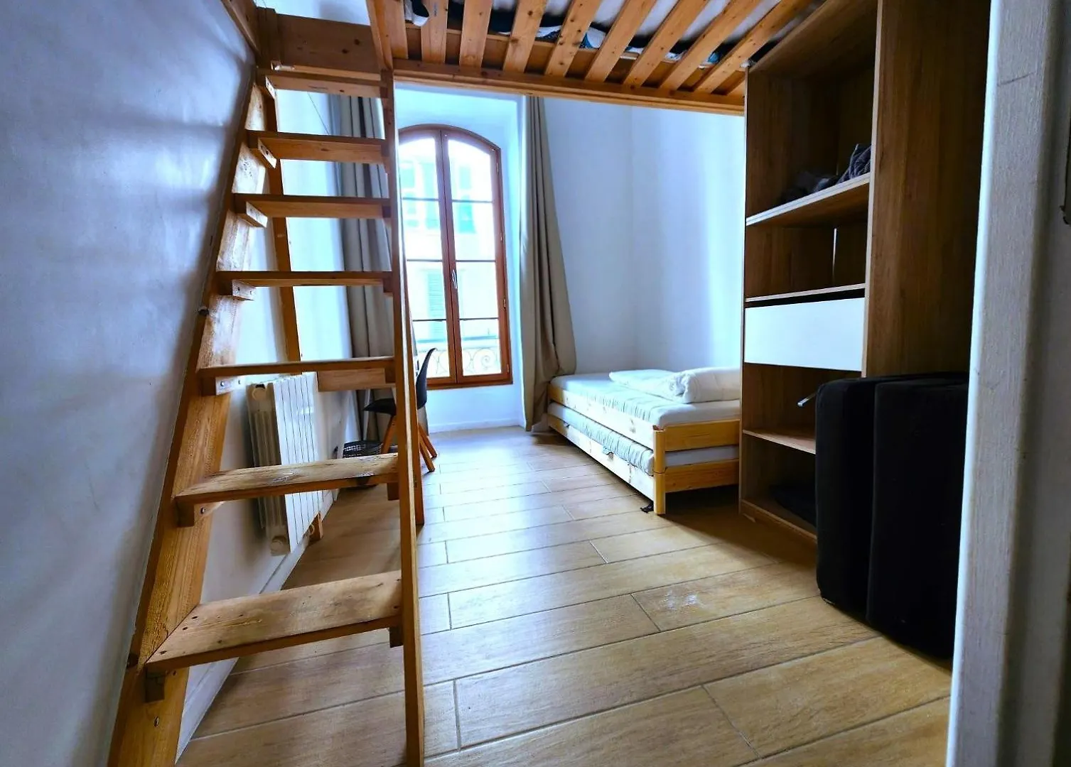 Big Flat - Le Cala - Hypercentre - 4 Chambres, 13 Personnes, Proche Plage Gare Et Parking, Wifi, Air Conditioning L Groupe L Business L Famille Nice 0*,